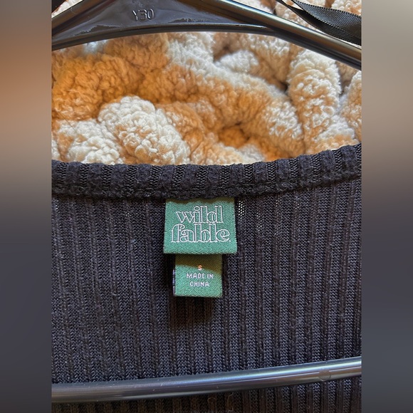 Target Cropped Long Sleeve - Picture 2 of 2